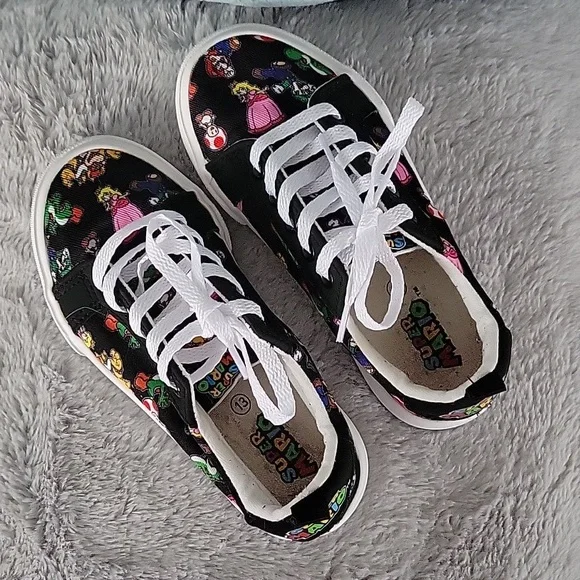 Ground Up Official Nintendo Super Mario Shoes - Picture 13 of 15